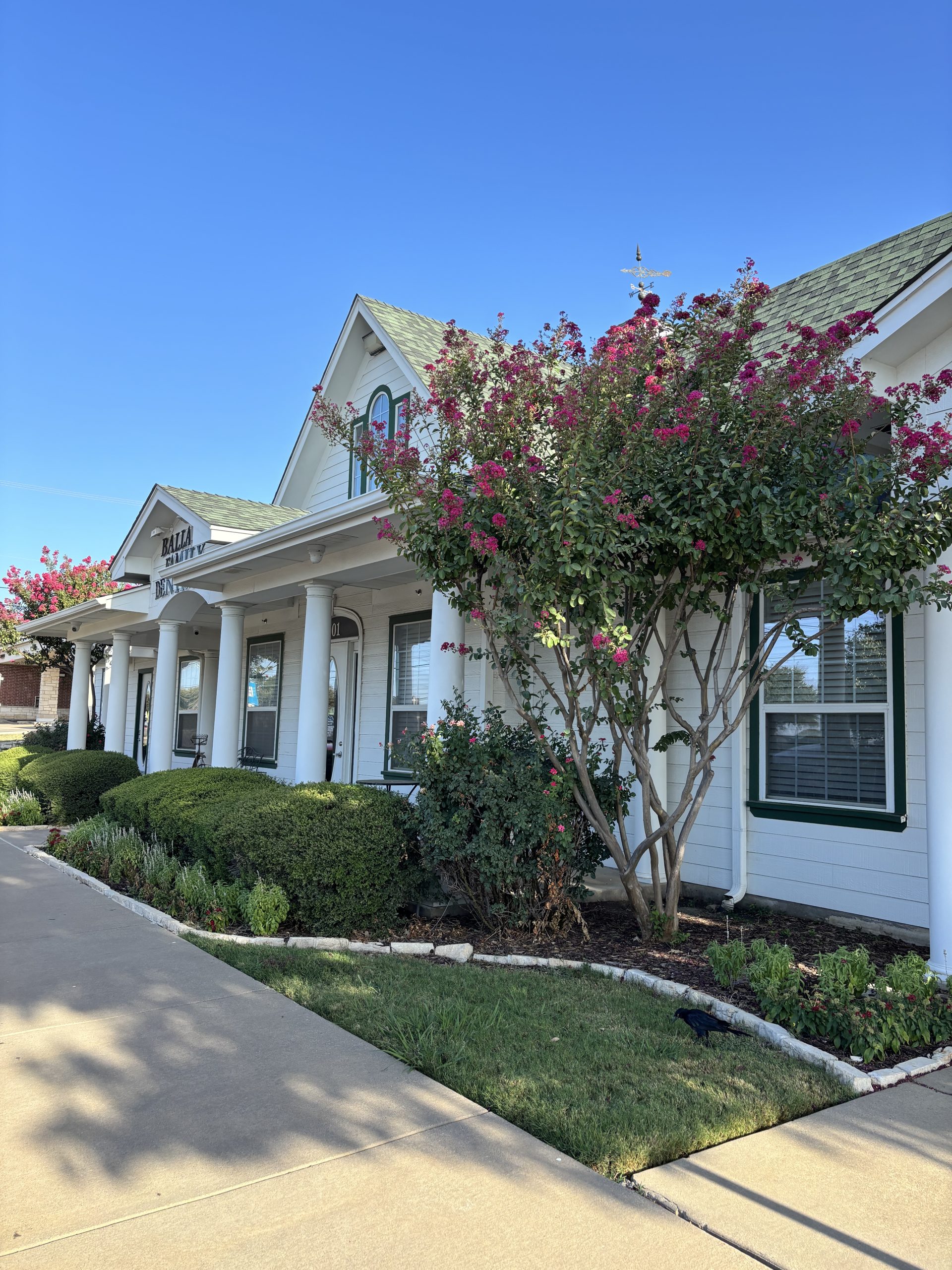 picture of a dental office in saginaw, tx
